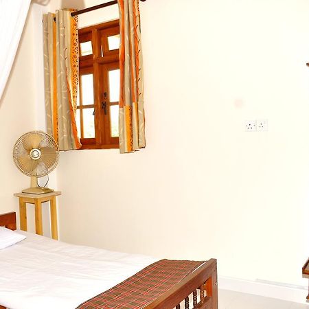 Ajanthas' Homestay Kandy Zewnętrze zdjęcie