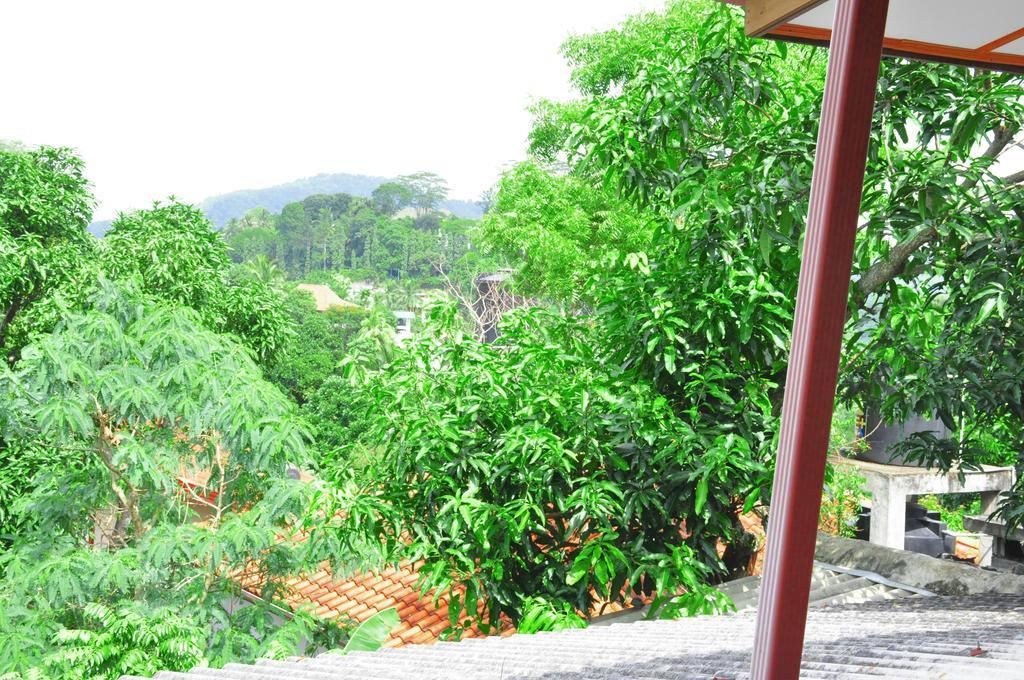 Ajanthas' Homestay Kandy Zewnętrze zdjęcie